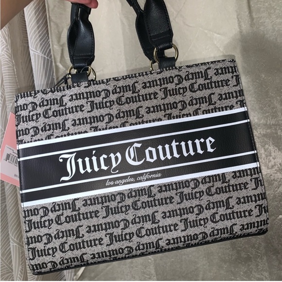 Juicy Couture Handbags - NWT Juicy Couture Purse